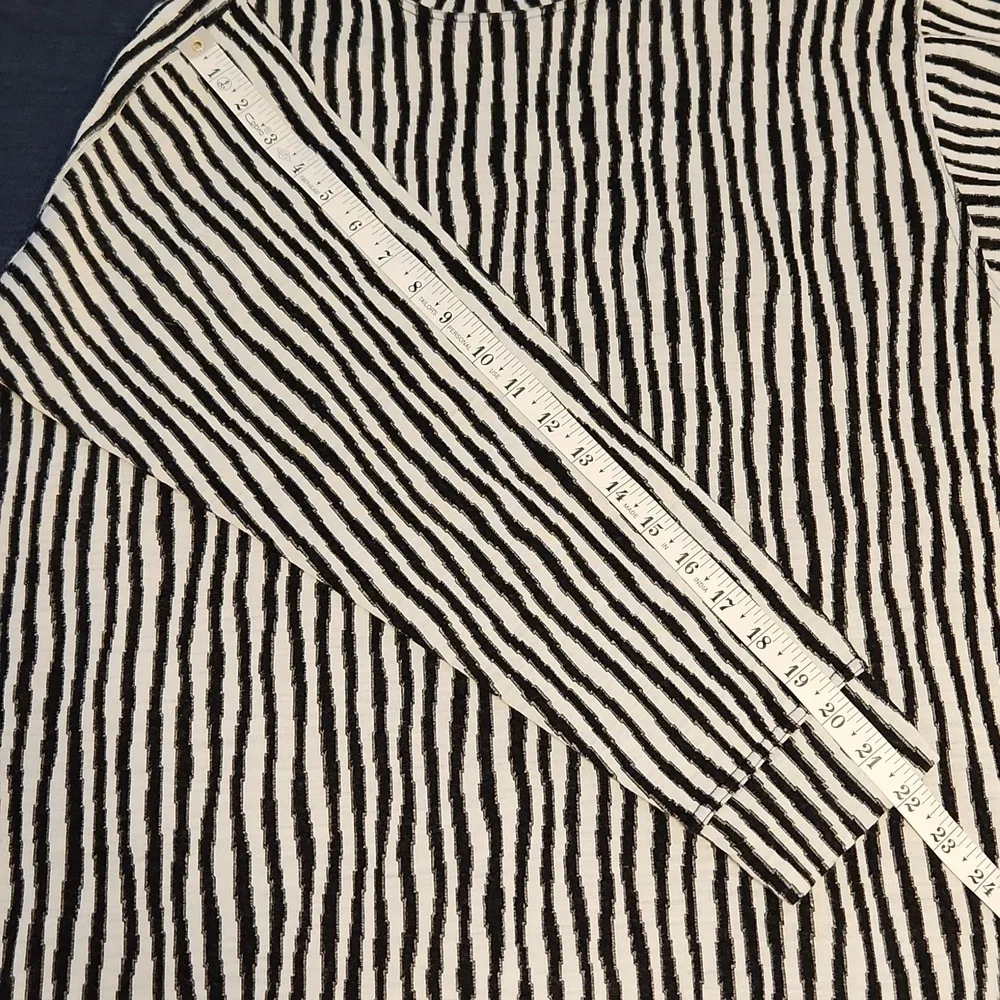 Georgio Danieli Black White Vertical Striped Pullover Sweater Mens M